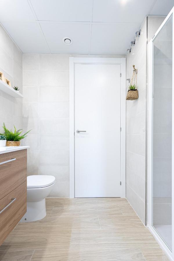 M A R I V E N T Suite With Bathroom And Terrace 50 M2 Roses Zewnętrze zdjęcie