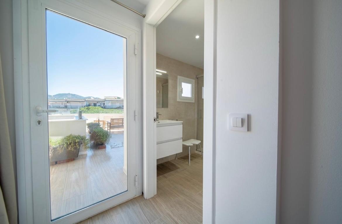 M A R I V E N T Suite With Bathroom And Terrace 50 M2 Roses Zewnętrze zdjęcie