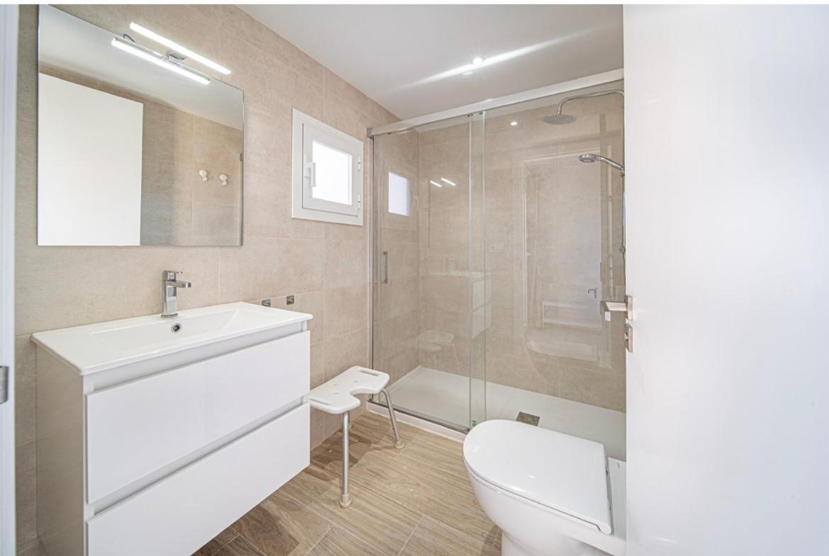 M A R I V E N T Suite With Bathroom And Terrace 50 M2 Roses Zewnętrze zdjęcie